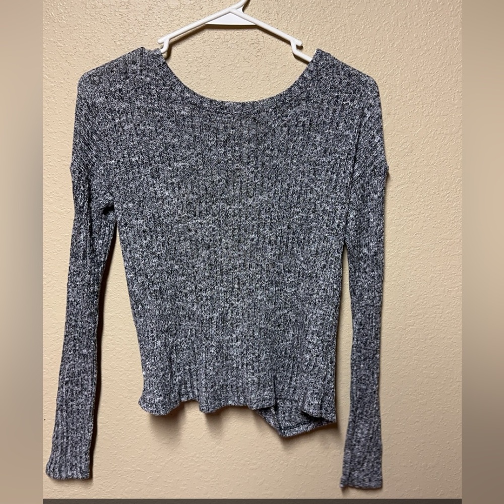 Women’s Sweater.